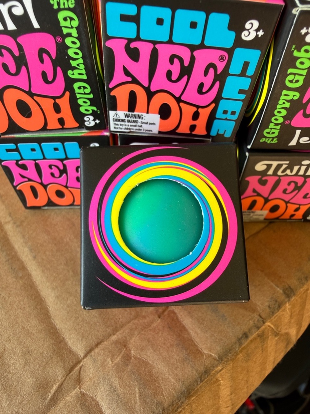 *VIRAL RARE* MINI Groovy NeeDoh blue round ball Squish!!! - Picture 6 of 6